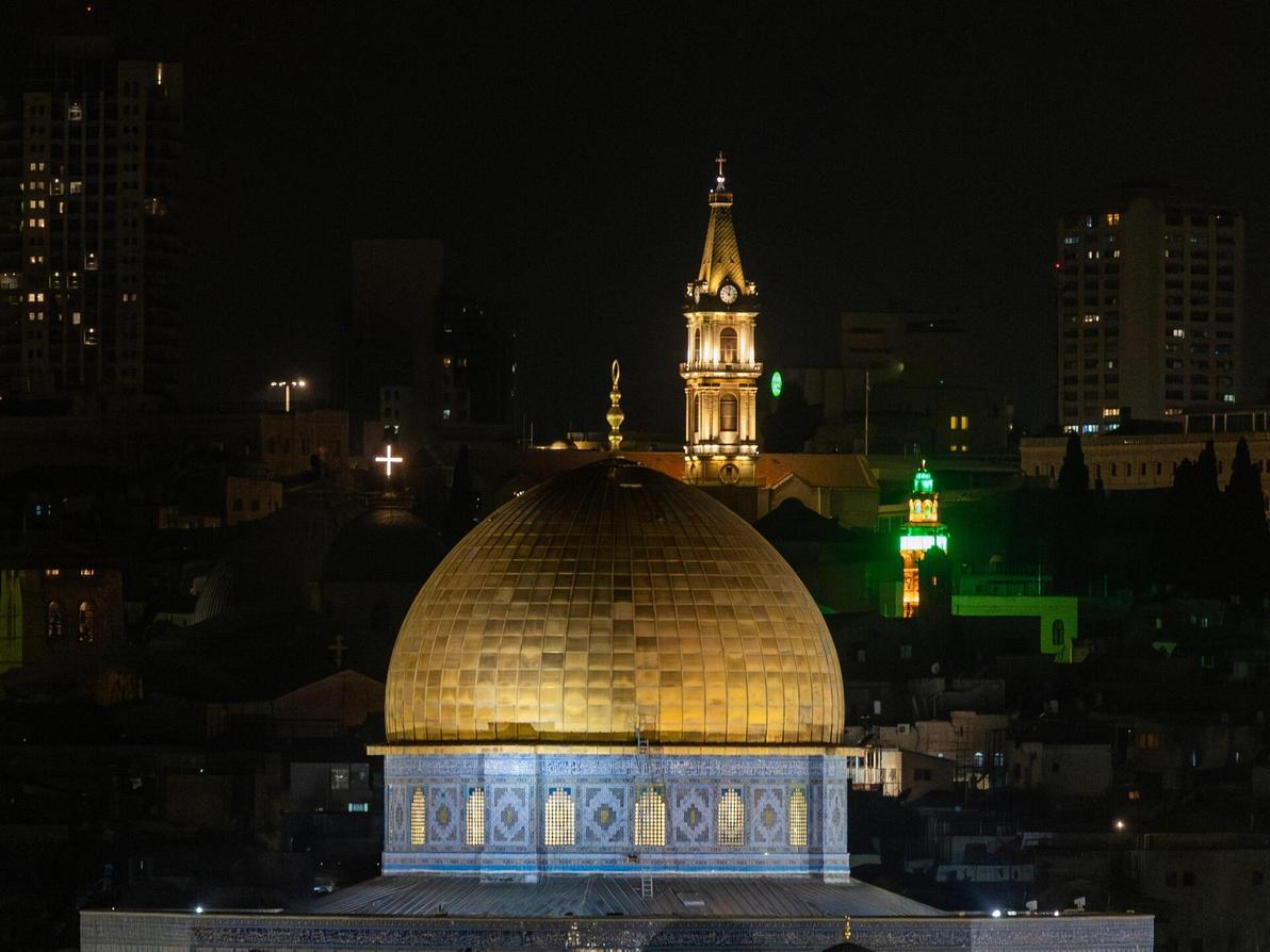 כיפת הזהב ומנזר סן סלוודור