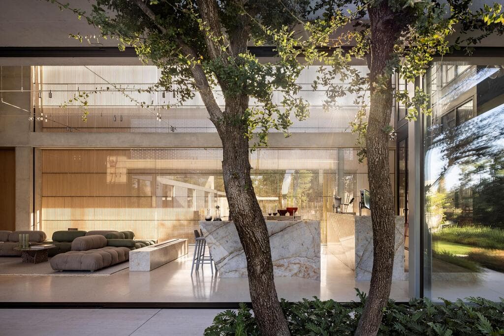 הפים והחוץ נמהלים זה בזה (צילום: עמית גרון) בית לשני dj, תכון: פיצו קדם