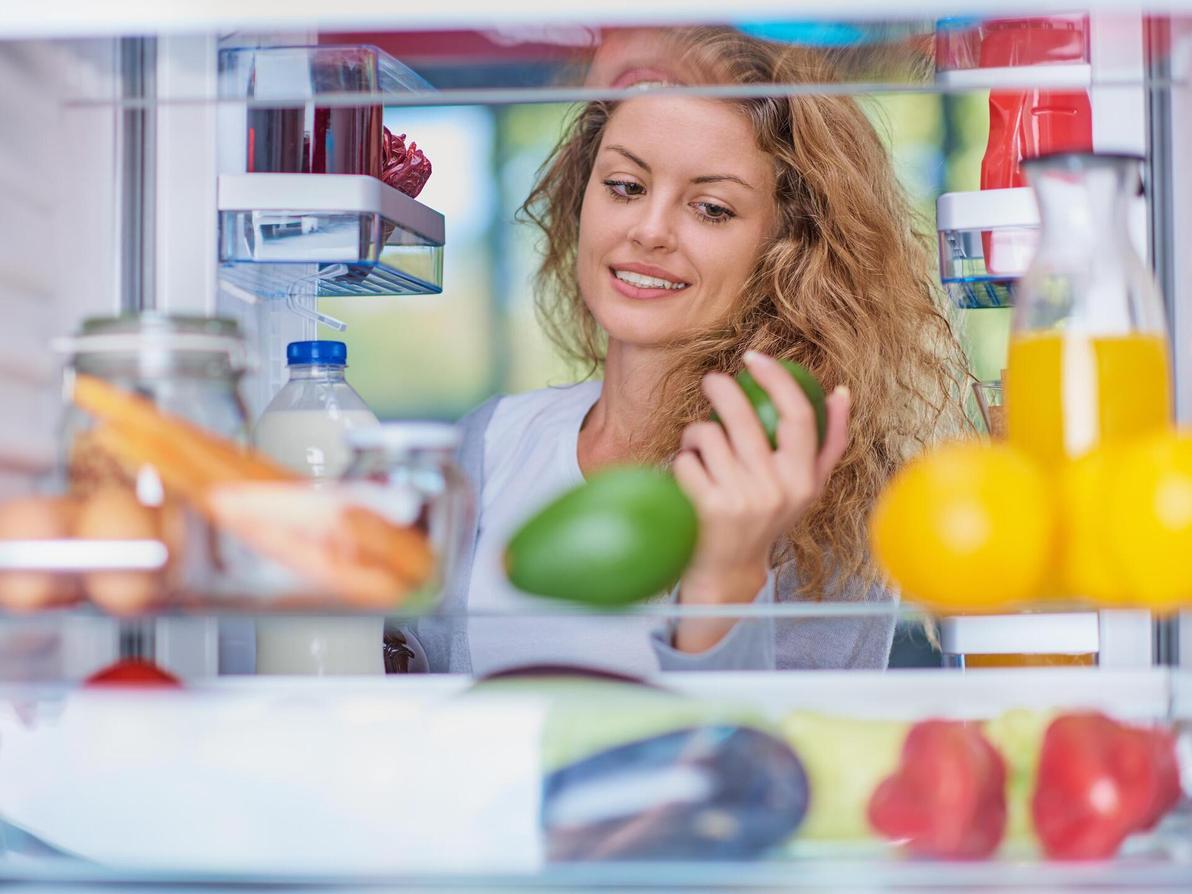 איך להאריך את חיי המקרר והאוכל? (צילום: Milan Ilic Photographer, shutterstock) איך להאריך את חיי המקרר והאוכל?