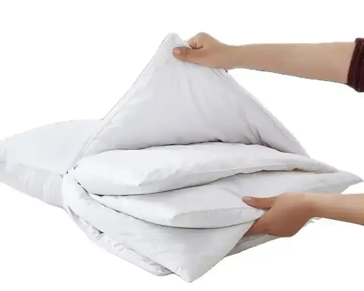 לקבוע את גובה השינה, כרית היברדית (צילום: לינרה) לקבוע את גובה השינה, כרית היברדית
