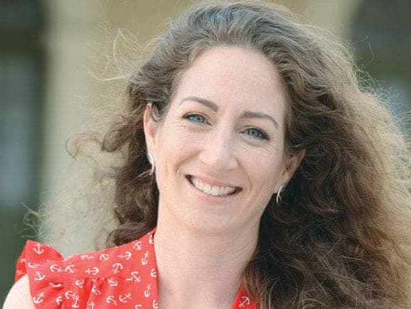 ענבר בזק, מנכ”לית החברה הכלכלית גליל עליון