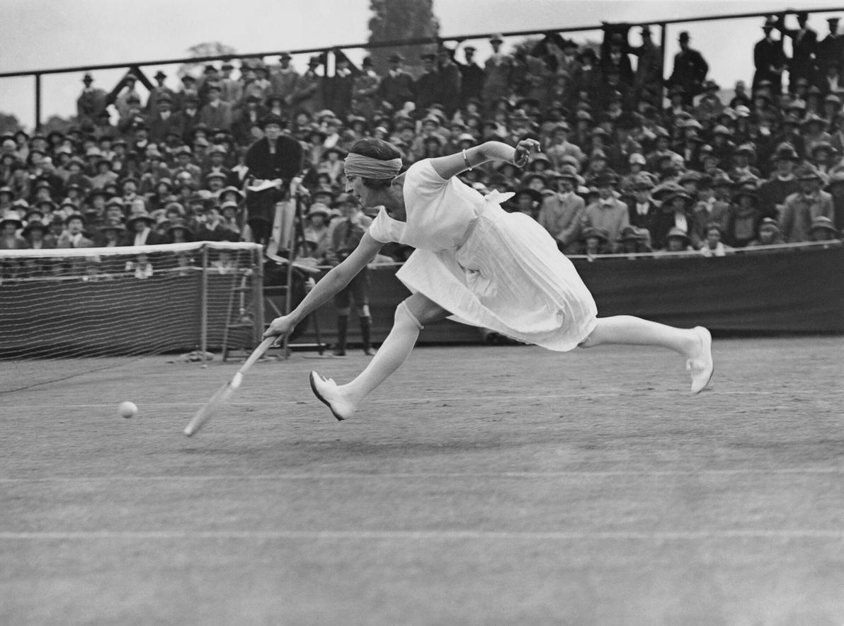 סוזן לנגלן בווימבלדון, 1922 (צילום: Hulton Archive/Getty Images) סוזן לנגלן בווימבלדון, 1922