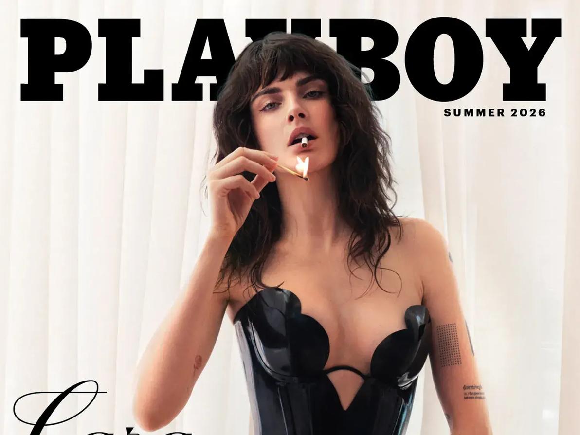 קארה דלווין על שער פלייבוי (צילום: Zoey Grossman for Playboy ) קארה דלווין על שער פלייבוי