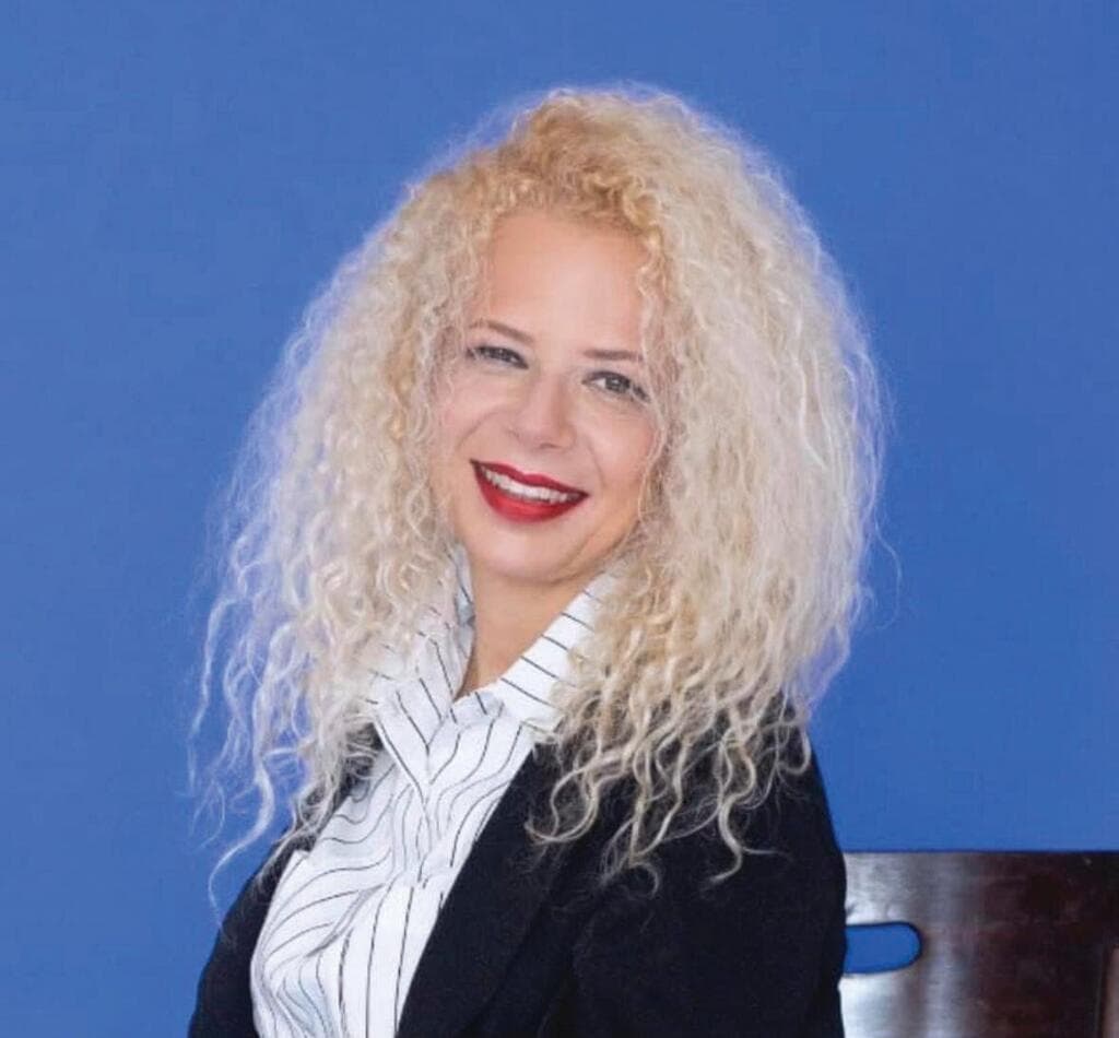 אפרת מנור. "שני אנשים יכולים להימשך מאוד זה לזו אבל לגלות שהסקס ביניהם לא עובד" (צילום: ליה יפה) אפרת מנור. "שני אנשים יכולים להימשך מאוד זה לזו אבל לגלות שהסקס ביניהם לא עובד"