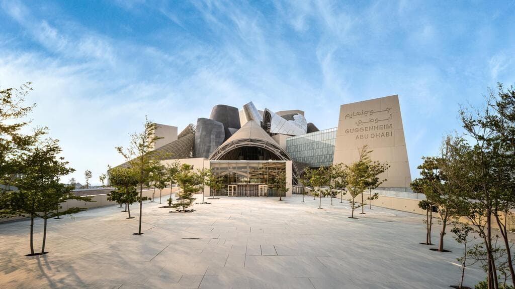 Guggenheim Abu Dhabi יהיה אחד ממוזיאוני האמנות המודרנית הגדולים במזרח התיכון (הדמיה באדיבות פרנק גרי אדריכלים) Guggenheim Abu Dhabi