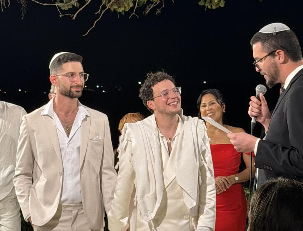 שחר ואמיר בחופה. "מאז החתונה אני כבר פחות מדבר איתה" (צילום: פרטי) שחר טבוך אמיר אהרון