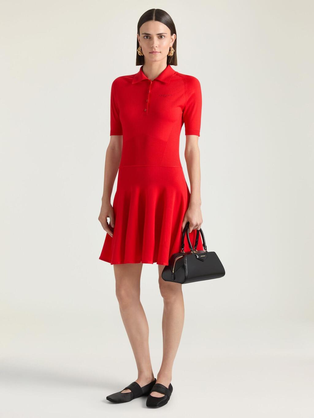 9,750 שקל, ז'יבנשי (צילום: https://www.givenchy.com) שמלת פולו של ז'יבנשי, אביב-קיץ 2026