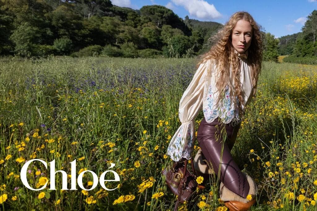 הקמפיין של קלואה (צילום: Inez and Vinoodh) קמפיין סתיו 2026 של קלואה