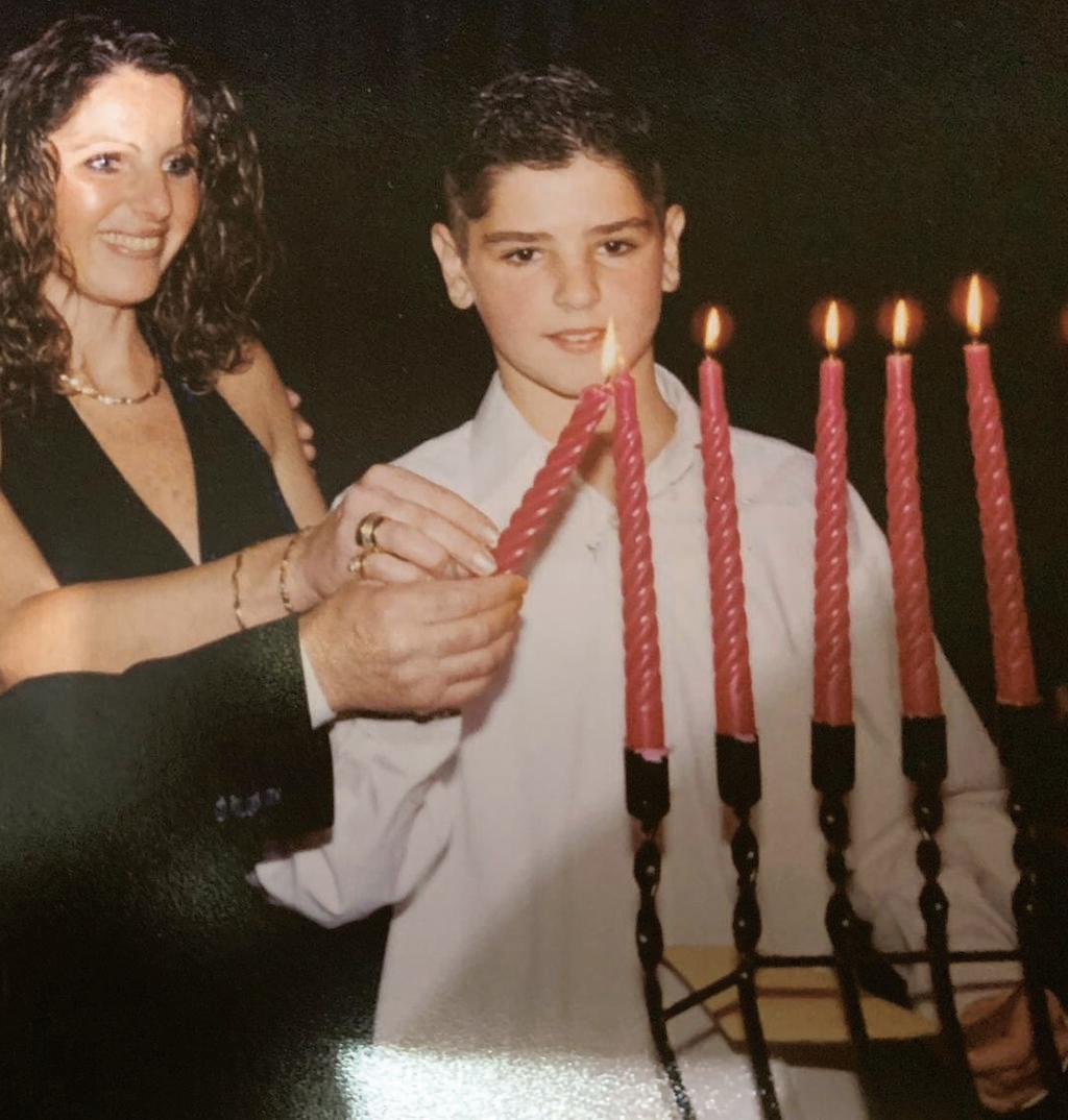 פיטר פלצ'יק ואמו לריסה (צילום: אלבום פרטי) פיטר פלצ'יק ואמו לריסה