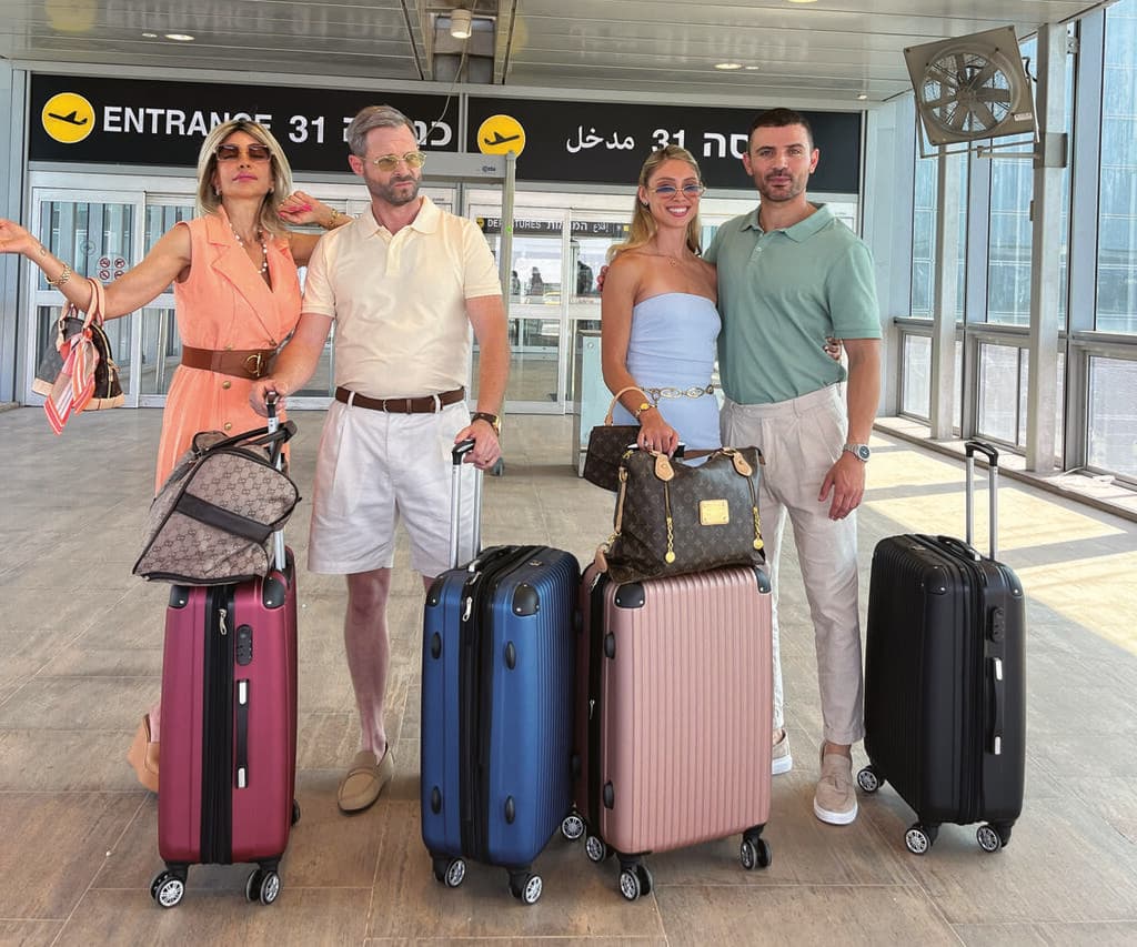 על סט צילומי "חינה אמריקאית" (צילום: אלבום פרטי) על סט צילומי "חינה אמריקאית"