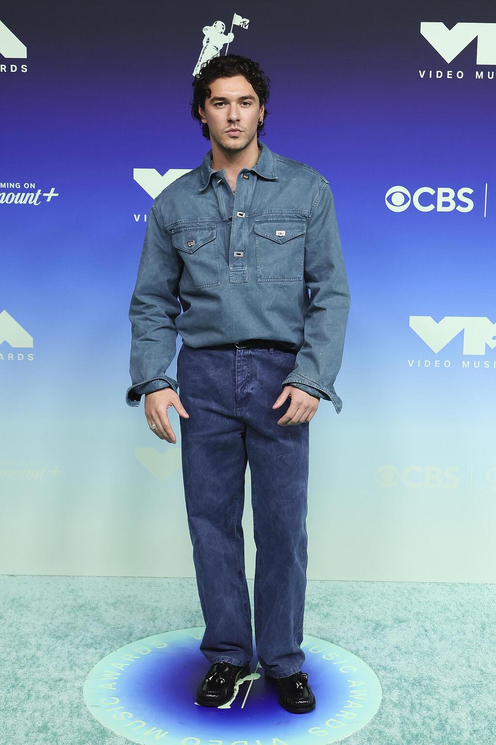 בלמונט קמלי לובש פרגאמו (צילום: Frazer Harrison/Getty Images) בלמונט קאמלי בטקס פרסי VMA של MTV ל-2026