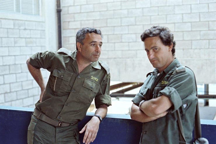 1982. רון בן ישי ואמנון ליפקין-שחק ז"ל