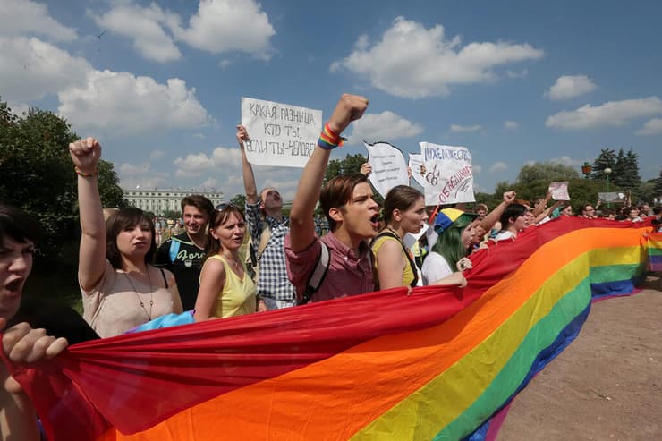 מצעד גאווה שפוזר באלימות בסנט פטרסבורג