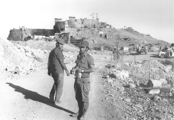 חיילי צה"ל בחרמון אחרי הכיבוש מחדש במבצע "קינוח"