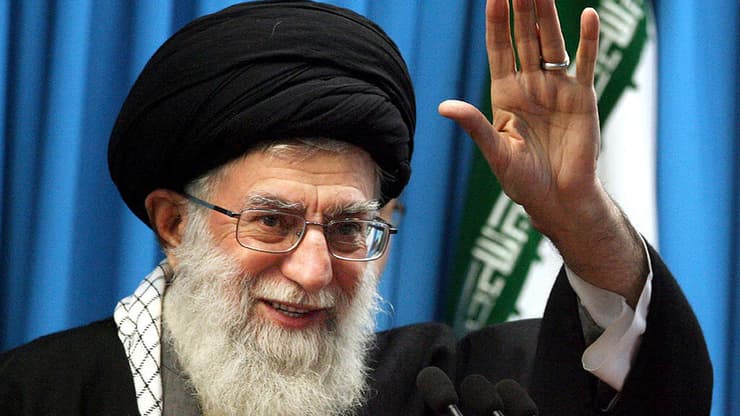 חמינאי. האיראנים רגישים יותר למבוכה מאשר גורמי אויב ערבים