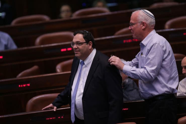 שי פירון בכנסת. ''לא מרגיש שזה הייעוד שלי'' (צילום: אלכס קולומויסקי) שי פירון בכנסת. ''לא מרגיש שזה הייעוד שלי''