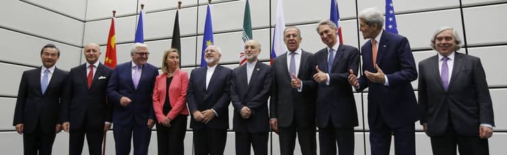 החתימה על הסכם הגרעין. ההתעקשות על אפשרות תקיפה הביאה לסנקציות החמורות על איראן ולבסוף גם להסכם