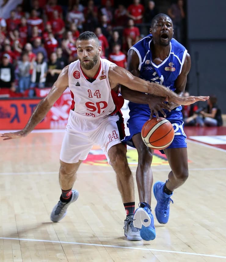 דילייני במדי קריית גת