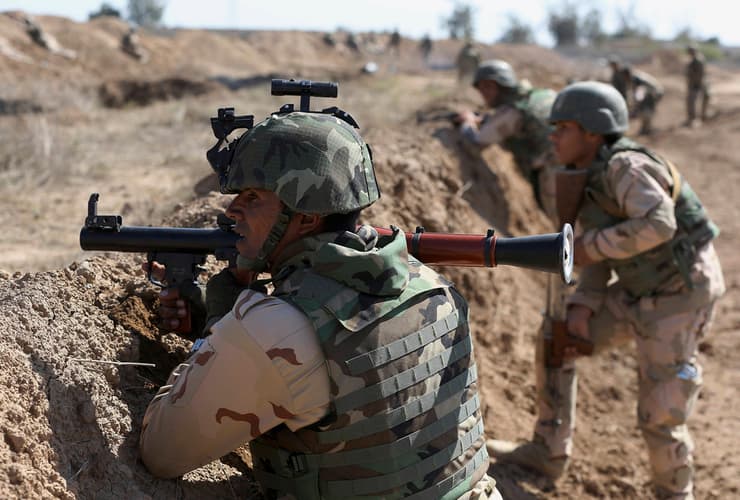 "איש לא יכריז שהמשימה הושלמה". חיילים אמריקנים מאמנים את הכוחות המקומיים בעיראק