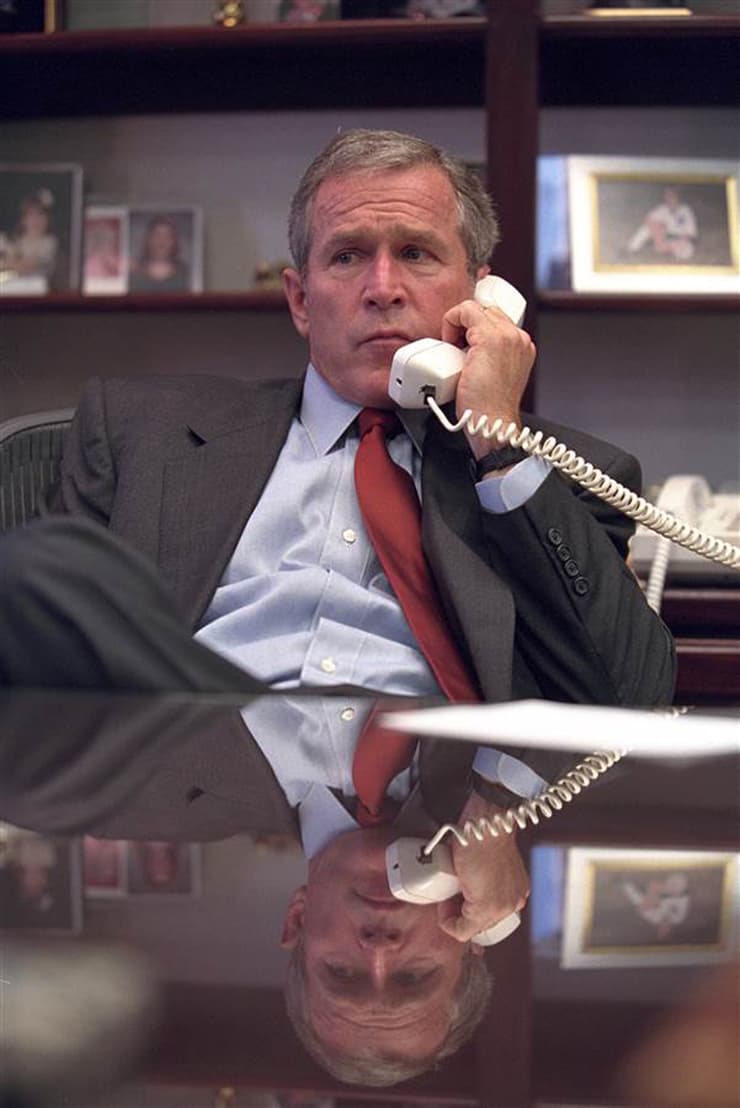 הנשיא ג'ורג' בוש בספטמבר 2001. יצא למלחמה באפגניסטן
