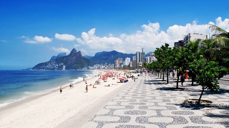 גם אותו תוכלו לראות שם: חוף הים בריו דה ז'נרו, ברזיל