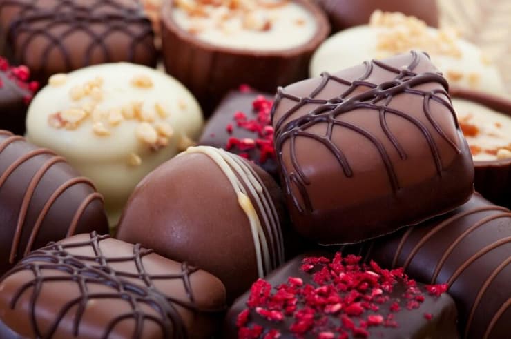 בתחום הממתקים והשוקולדים נראה את זה באריזות מפוארות יותר. 