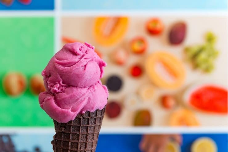 גלידה בוזה: סיפור טוב וגלידה טעימה