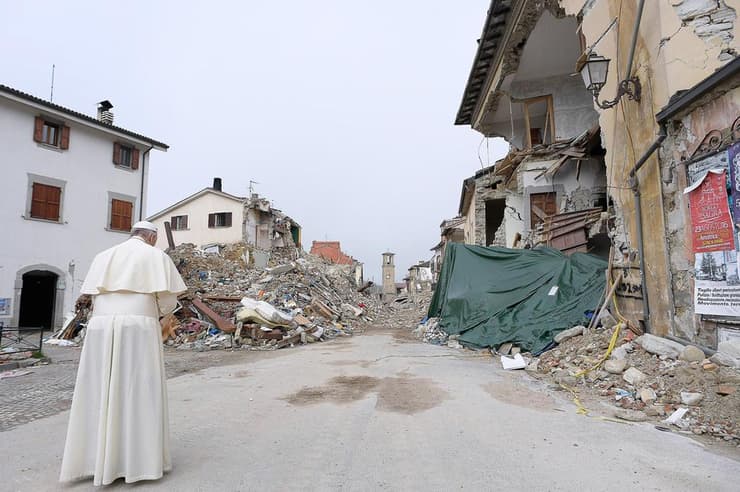 העיירה האיטלקית אמטריצ'ה, לאחר רעידת האדמה ב-2016