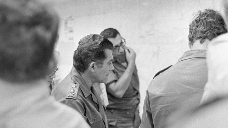 האלוף רחבעם זאבי והרמטכ"ל דדו במלחמת יום כיפור