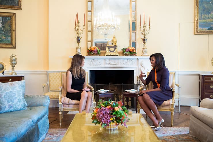 מישל אובמה ומלניה טראמפ בבית הלבן