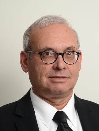 עו"ד אורי צפת