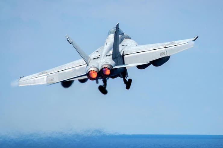 מטוס קרב אמריקני, ארכיון. ארה"ב מבטיחה לבעלות בריתה במפרץ: "יהיה לכם את הגב שלנו"