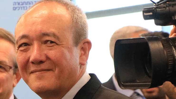 למחוק את המצולם בצד שמאל! 