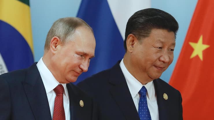 נשיא סין ש'י ג'יפינג עם ולדימיר פוטין