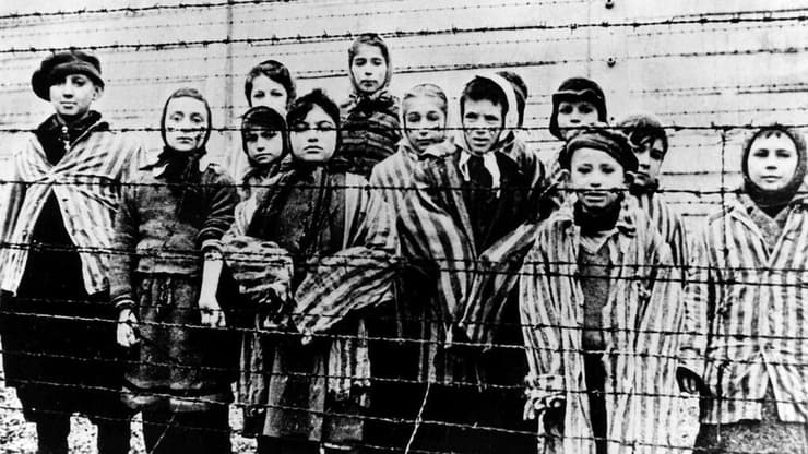 שחרור מחנה אושוויץ, 1945