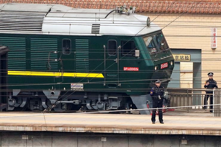 ככל הנראה רכבת של שליט צפון קוריאה קים ג'ונג און ב בייג'ינג סין