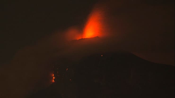 גואטמלה הר געש התפרץ פואגו