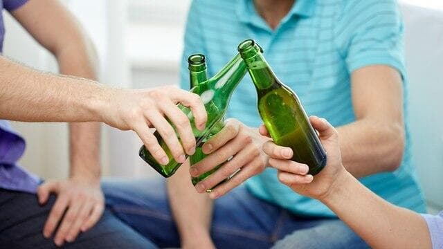 ''ההשפעה של הקבוצה ייכולה לגרום מעשים איומים'' (צילום: shutterstock) ''ההשפעה של הקבוצה ייכולה לגרום מעשים איומים''