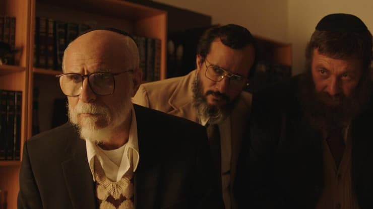 התפקיד הזה גילם בתוכו את המסע שעשה כהן עצמו מהילדות במגדל העמק. מתוך "הבלתי רשמיים" (צילום: ירון שרף) מתוך "הבלתי רשמיים"