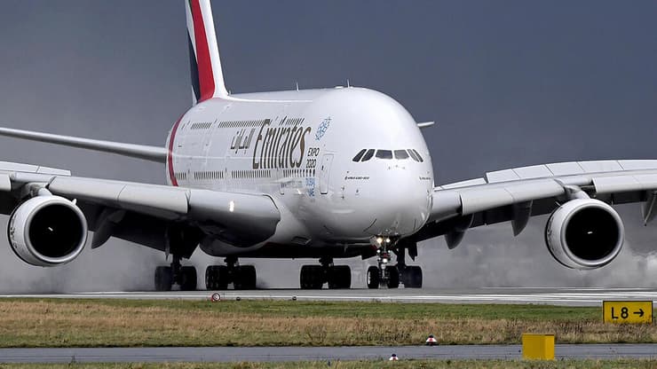 ארכיון מטוס איירבוס A380-800 של איחוד האמירויות