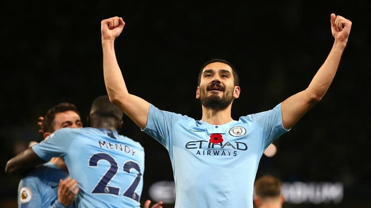 אילקאי גונדואן חוגג