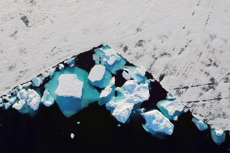 רויטרס תמונות השנה קרחונים צפים ליד גרינלנד יוני
