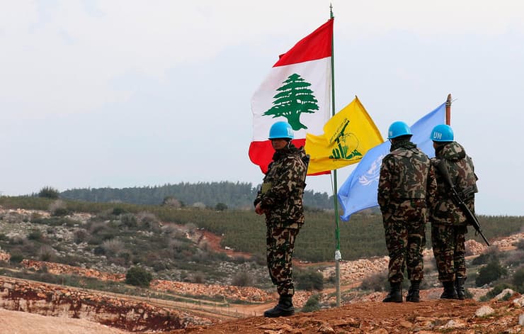פקחי או"ם בגבול לבנון