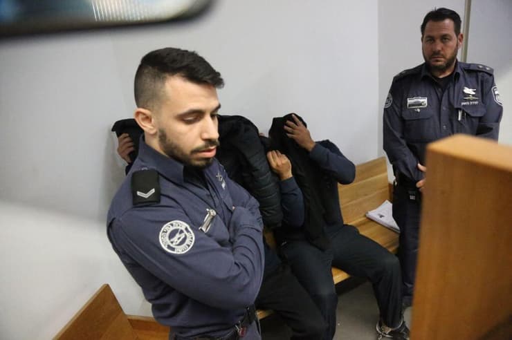 מהומה בבית המשפט המחוזי בתל אביב, חשודים ברצח סמר חטיב