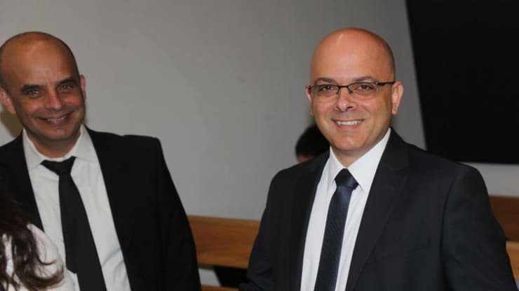 הראשונה מימין עורך דין מאור אבן חן ומשמאל עו"ד דן אלדד, בכירי המחלקה הכלכלית בפרקליטות המדינה