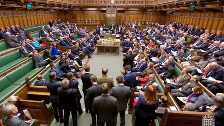 בריטניה פרלמנט לונדון הצבעה על חלופות ל ברקזיט