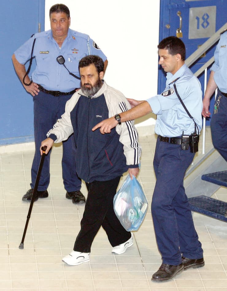הארכי-מחבל מוסטפא דיראני לפני שחרורו