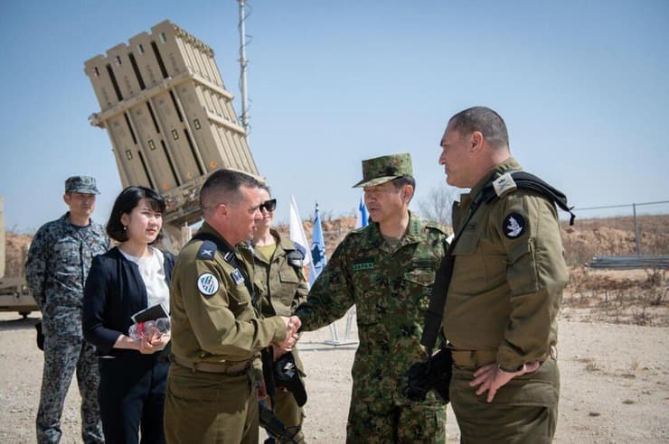 ביקור הרמטכ"ל של יפן גנרל קוז׳י ימזאקי  בישראל אלוף אייל זמיר ותא"ל רן כוכב
