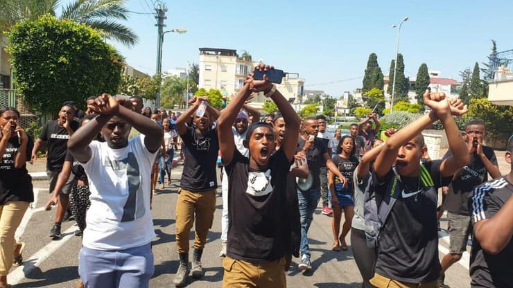 מפגינים בחיפה בעקבות ירי השוטר בסלומון טקה