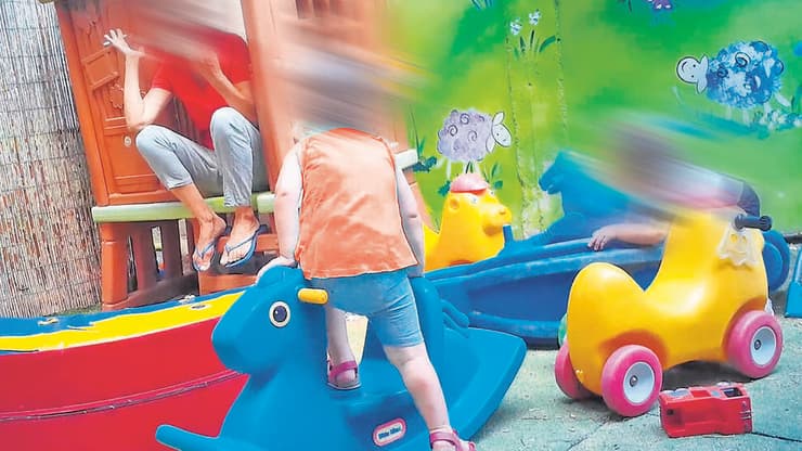 התעללות בגן ילדים. אילוסטרציה